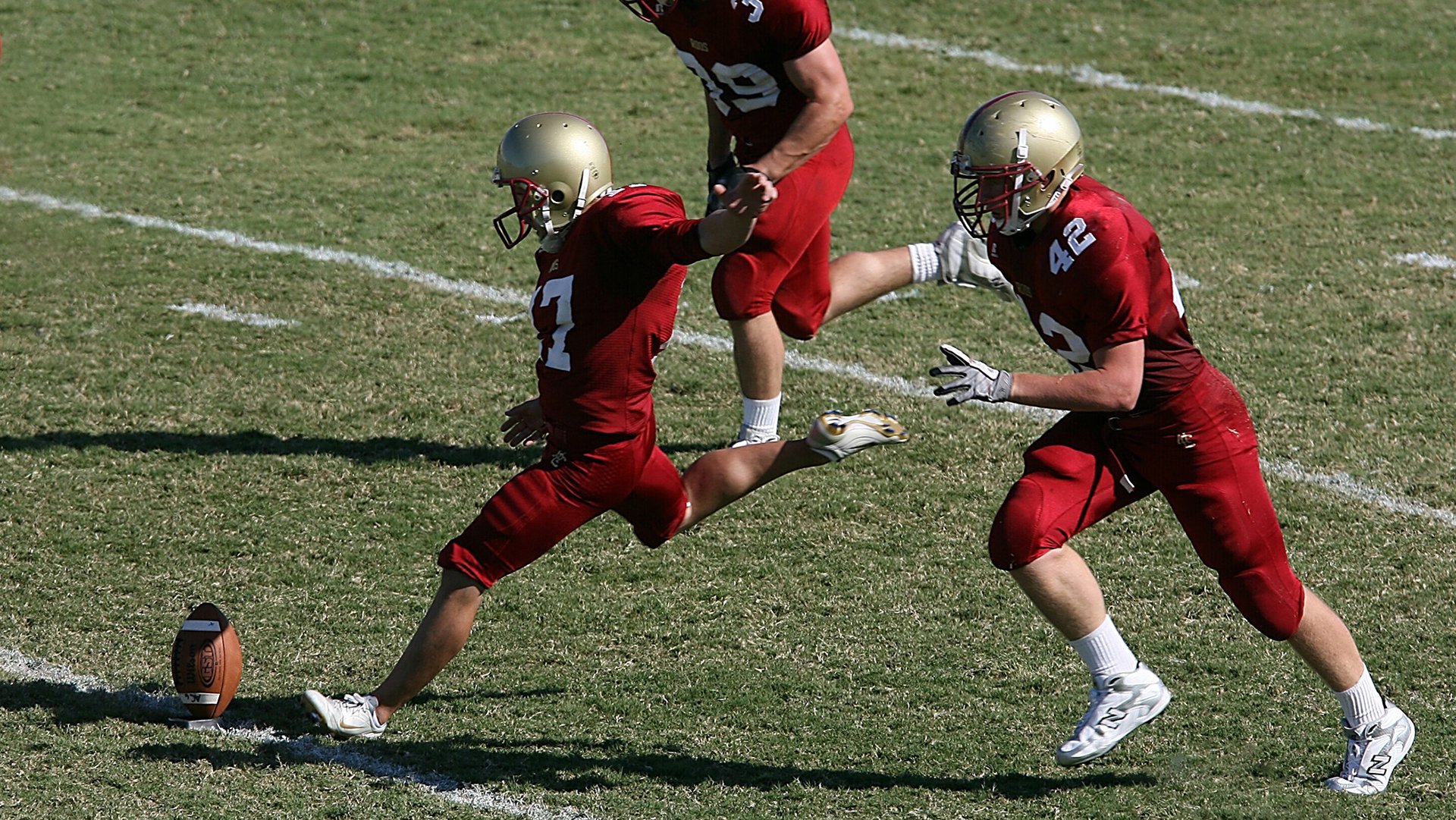里尔守住榜首,主场平图卢兹,图卢兹阿德里