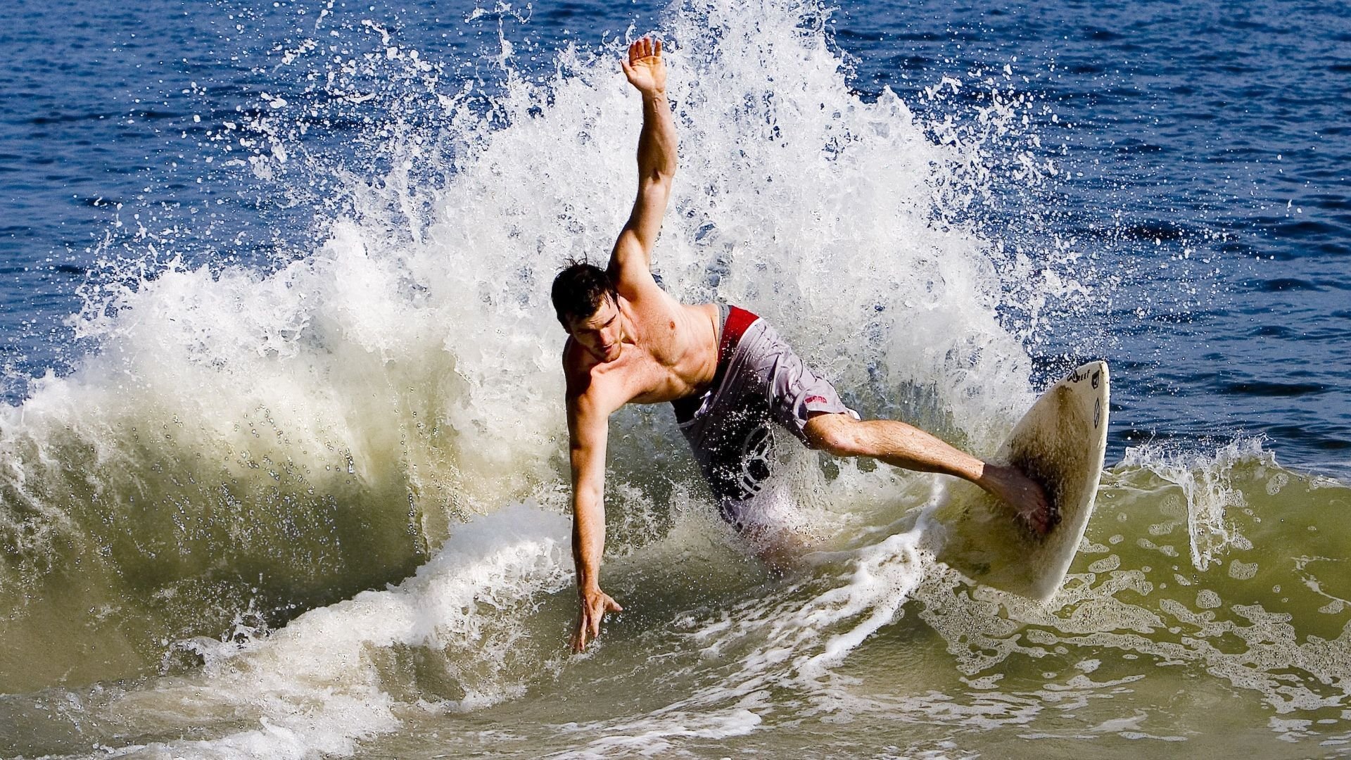 “逆转巅峰：最令人振奋的比赛逆转瞬间”，逆转2021